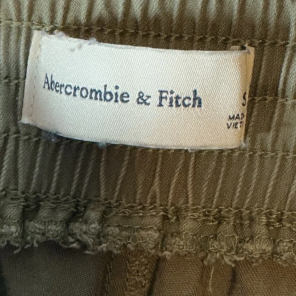 Abercrombie & Fitch Men's Khaki Joggers A0327